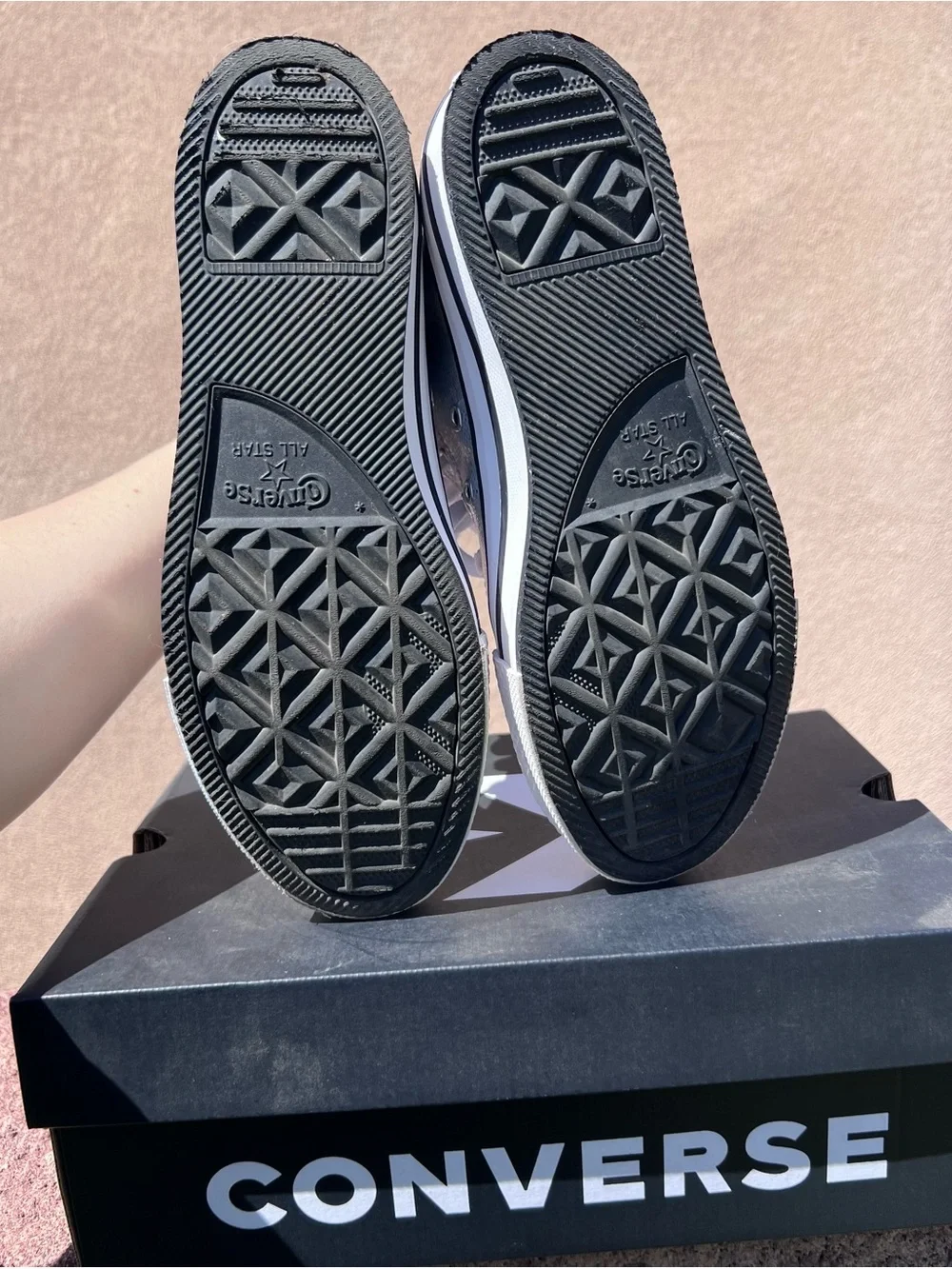Converse sparkling silver